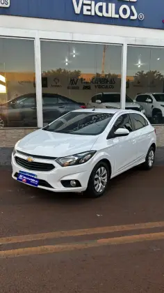 CHEVROLET ONIX 1.4 MPFI LT 8V FLEX 4P AUTOMÁTICO CHEVROLET ONIX 1.4 MPFI LT 8V FLEX 4P AUTOMÁTICO