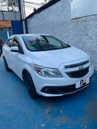 CHEVROLET PRISMA 1.0 MPFI LT 8V FLEX 4P MANUAL CHEVROLET PRISMA 1.0 MPFI LT 8V FLEX 4P MANUAL