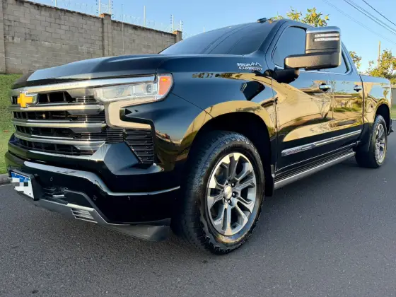 CHEVROLET SILVERADO 5.3 V8 GASOLINA 1500 HIGH COUNTRY 4X4 AUTOMÁTICO