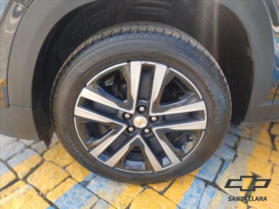 CHEVROLET-TRACKER-2023
