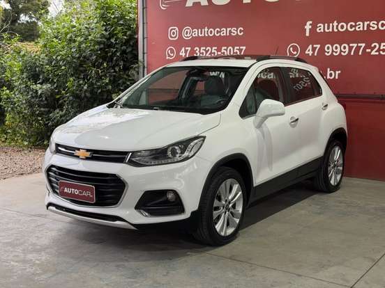 CHEVROLET-TRACKER-2017