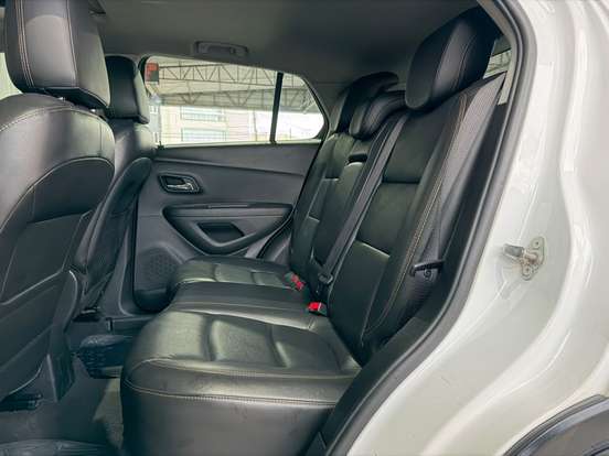 CHEVROLET-TRACKER-2017