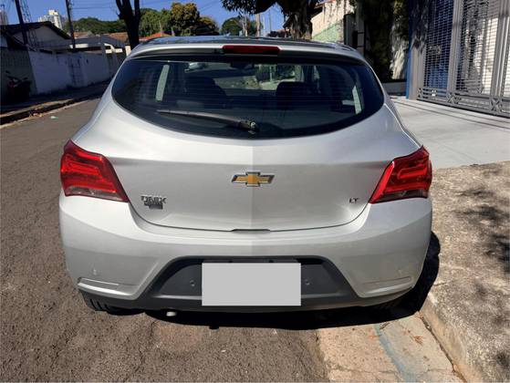 CHEVROLET ONIX 1.0 MPFI LT 8V FLEX 4P MANUAL