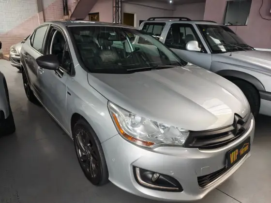 CITROËN C4 LOUNGE 1.6 EXCLUSIVE 16V TURBO GASOLINA 4P AUTOMÁTICO CITROËN C4 LOUNGE 1.6 EXCLUSIVE 16V TURBO GASOLINA 4P AUTOMÁTICO