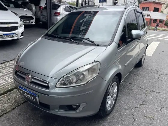FIAT IDEA 1.4 MPI ATTRACTIVE 8V FLEX 4P MANUAL FIAT IDEA 1.4 MPI ATTRACTIVE 8V FLEX 4P MANUAL