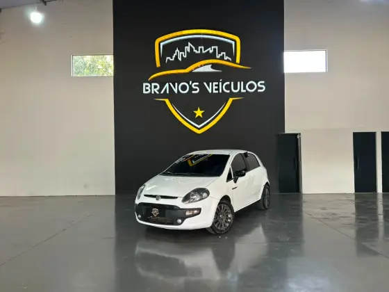 FIAT PUNTO 1.4 ATTRACTIVE 8V FLEX 4P MANUAL FIAT PUNTO 1.4 ATTRACTIVE 8V FLEX 4P MANUAL