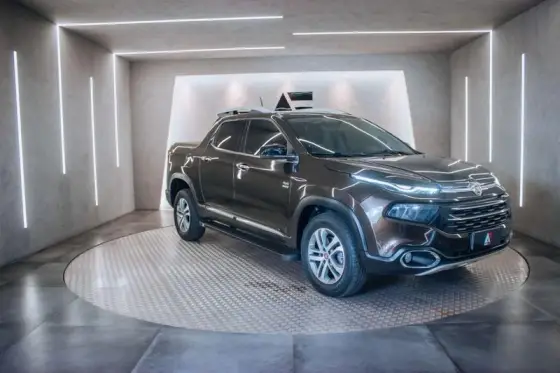 FIAT TORO 2.0 16V TURBO DIESEL VOLCANO 4WD AT9 FIAT TORO 2.0 16V TURBO DIESEL VOLCANO 4WD AT9