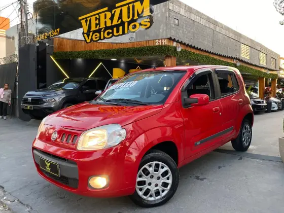 FIAT UNO 1.0 EVO VIVACE 8V FLEX 4P MANUAL FIAT UNO 1.0 EVO VIVACE 8V FLEX 4P MANUAL