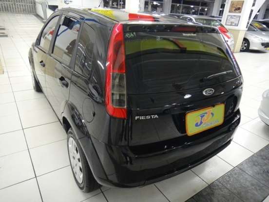 FORD-FIESTA-1.0 ROCAM SE PLUS HATCH 8V FLEX 4P MANUAL FORD-FIESTA-2013