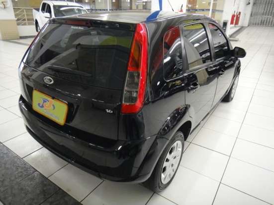 FORD-FIESTA-2013