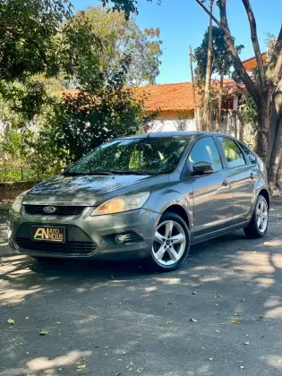 FORD FOCUS 1.6 GL 16V FLEX 4P MANUAL FORD FOCUS 1.6 GL 16V FLEX 4P MANUAL