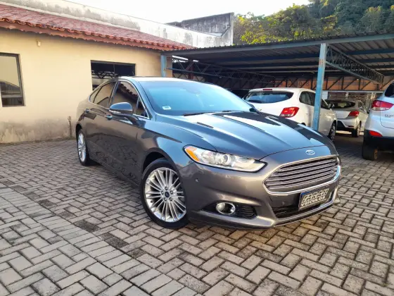 FORD FUSION 2.0 TITANIUM AWD 16V GASOLINA 4P AUTOMÁTICO FORD FUSION 2.0 TITANIUM AWD 16V GASOLINA 4P AUTOMÁTICO