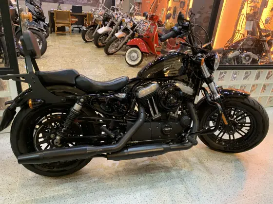 HARLEY-DAVIDSON SPORTSTER FORTY-EIGHT HARLEY-DAVIDSON SPORTSTER FORTY-EIGHT