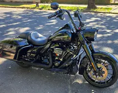 HARLEY-DAVIDSON ROAD KING SPECIAL HARLEY-DAVIDSON ROAD KING SPECIAL