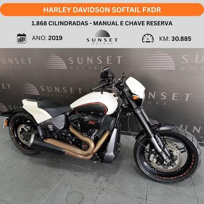 HARLEY-DAVIDSON SOFTAIL FXDR 114 