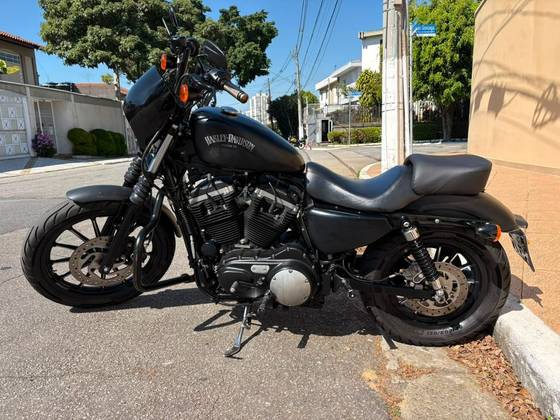 HARLEY-DAVIDSON SPORTSTER XL 883N IRON 