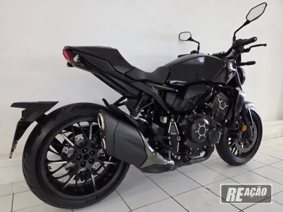 HONDA CB 1000R BLACK EDITION ABS HONDA CB 1000R BLACK EDITION ABS