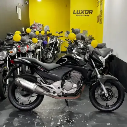 HONDA CB 300R 