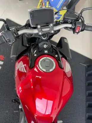 HONDA-CB 650R E-CLUTCH-2026