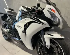 HONDA CBR 1000RR FIREBLADE HONDA CBR 1000RR FIREBLADE