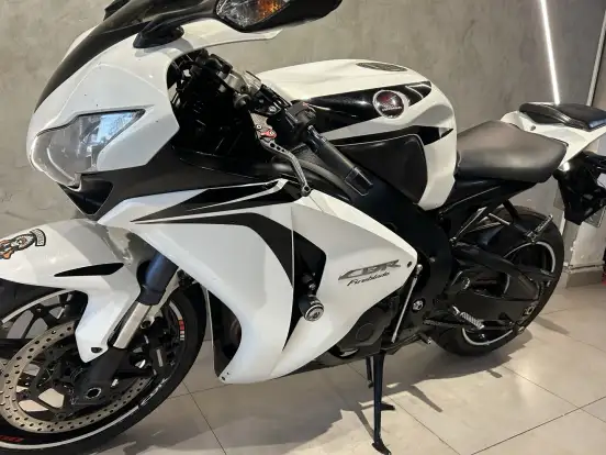 HONDA-CBR 1000RR FIREBLADE HONDA-CBR 1000RR FIREBLADE-2008