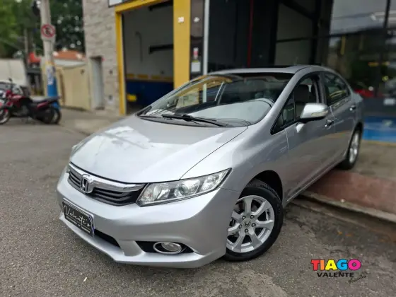 HONDA CIVIC 1.8 EXS 16V FLEX 4P AUTOMÁTICO HONDA CIVIC 1.8 EXS 16V FLEX 4P AUTOMÁTICO