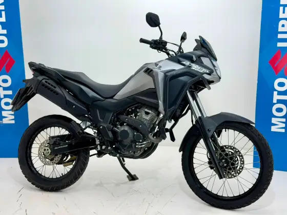 HONDA XRE 300 SAHARA HONDA XRE 300 SAHARA