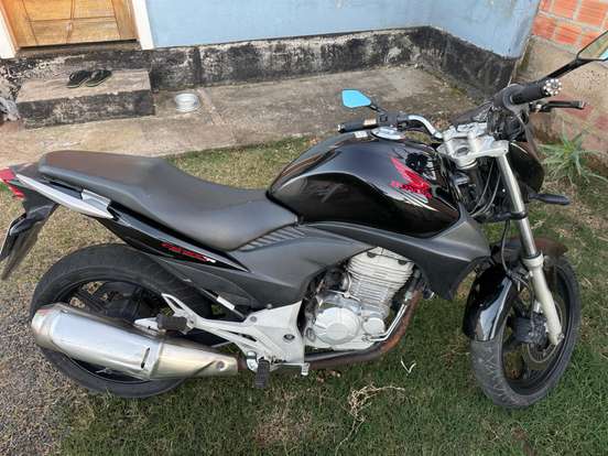 HONDA-CB 300R HONDA-CB 300R-2011