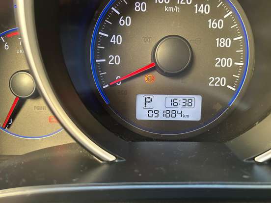 HONDA-FIT-2016
