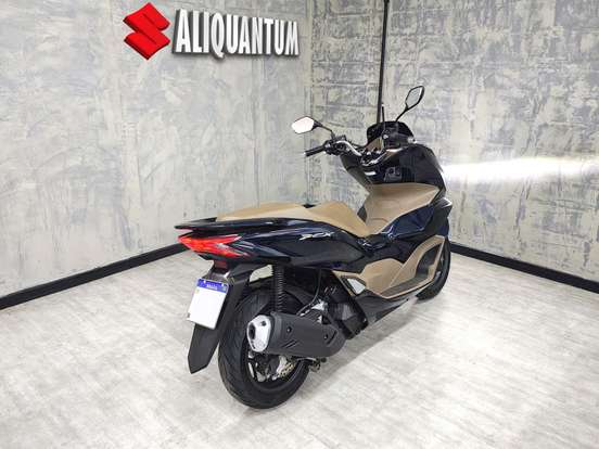 HONDA-PCX 160 DLX-2025