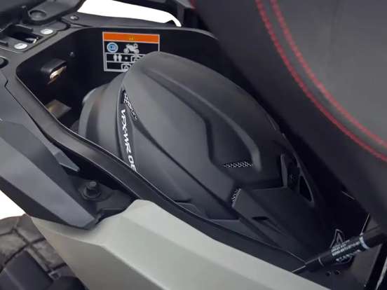 HONDA-X-ADV-2024