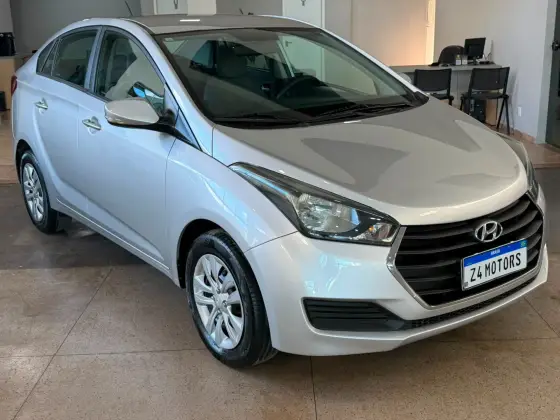 HYUNDAI HB20S 1.6 COMFORT PLUS 16V FLEX 4P AUTOMÁTICO HYUNDAI HB20S 1.6 COMFORT PLUS 16V FLEX 4P AUTOMÁTICO