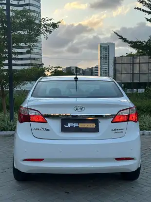 HYUNDAI-HB20S-2015