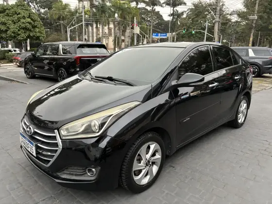 HYUNDAI HB20S 1.6 PREMIUM 16V FLEX 4P AUTOMÁTICO HYUNDAI HB20S 1.6 PREMIUM 16V FLEX 4P AUTOMÁTICO