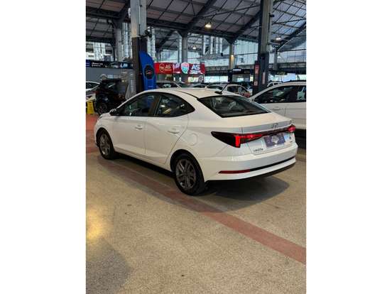 HYUNDAI-HB20S-2024