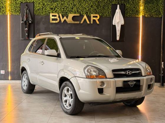 HYUNDAI TUCSON 2.0 MPFI GLS 16V 143CV 2WD GASOLINA 4P AUTOMÁTICO