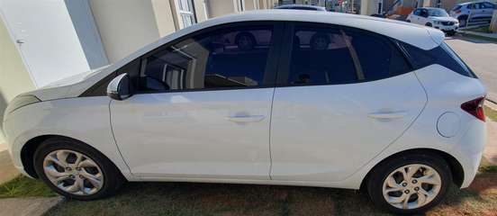 HYUNDAI-HB20-2022