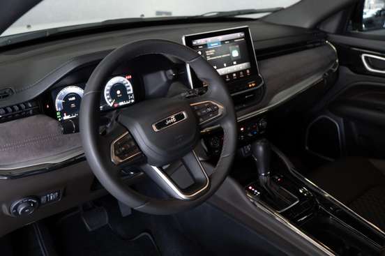 JEEP-COMMANDER-2023