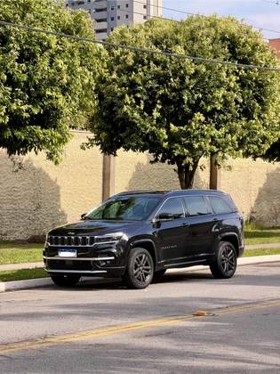 JEEP COMMANDER 2.0 HURRICANE 4 TURBO GASOLINA OVERLAND AT9