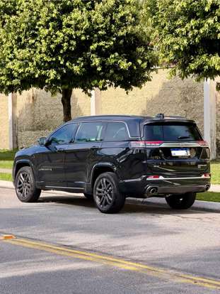 JEEP-COMMANDER-2.0 HURRICANE 4 TURBO GASOLINA OVERLAND AT9 JEEP-COMMANDER-2025