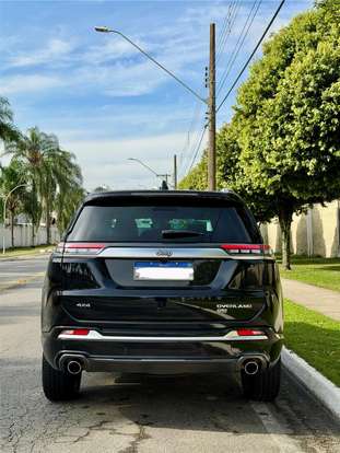 JEEP-COMMANDER-2025