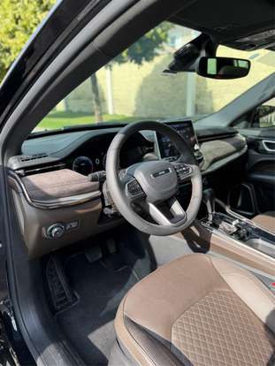 JEEP-COMMANDER-2025
