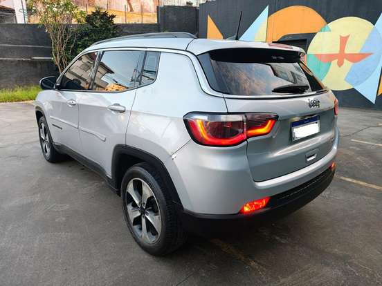 JEEP-COMPASS-2.0 16V FLEX LONGITUDE AUTOMÁTICO JEEP-COMPASS-2018