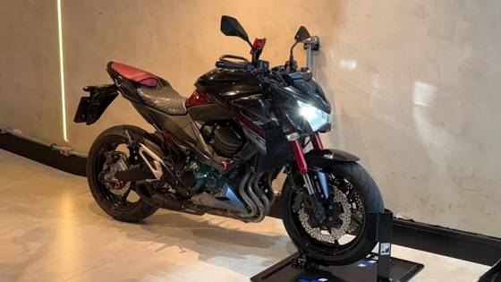 KAWASAKI Z800 ABS 