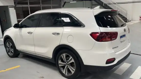 KIA-SORENTO-2018