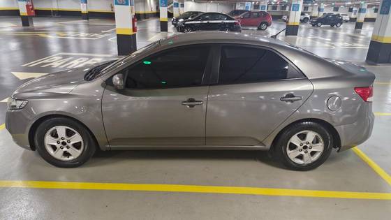 KIA CERATO 1.6 EX3 SEDAN 16V GASOLINA 4P MANUAL