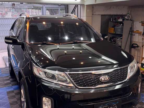 KIA-SORENTO-3.5 V6 GASOLINA EX 7L 4WD AUTOMÁTICO KIA-SORENTO-2013