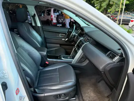 LAND ROVER-DISCOVERY SPORT-2.0 16V SI4 TURBO GASOLINA HSE 4P AUTOMÁTICO LAND ROVER-DISCOVERY SPORT-2017
