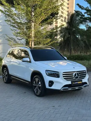 MERCEDES-BENZ-GLB 220-2025