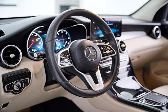 MERCEDES-BENZ-GLC 220d-2020